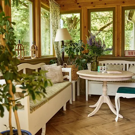 Zielonomi-zielonowo Villa *
